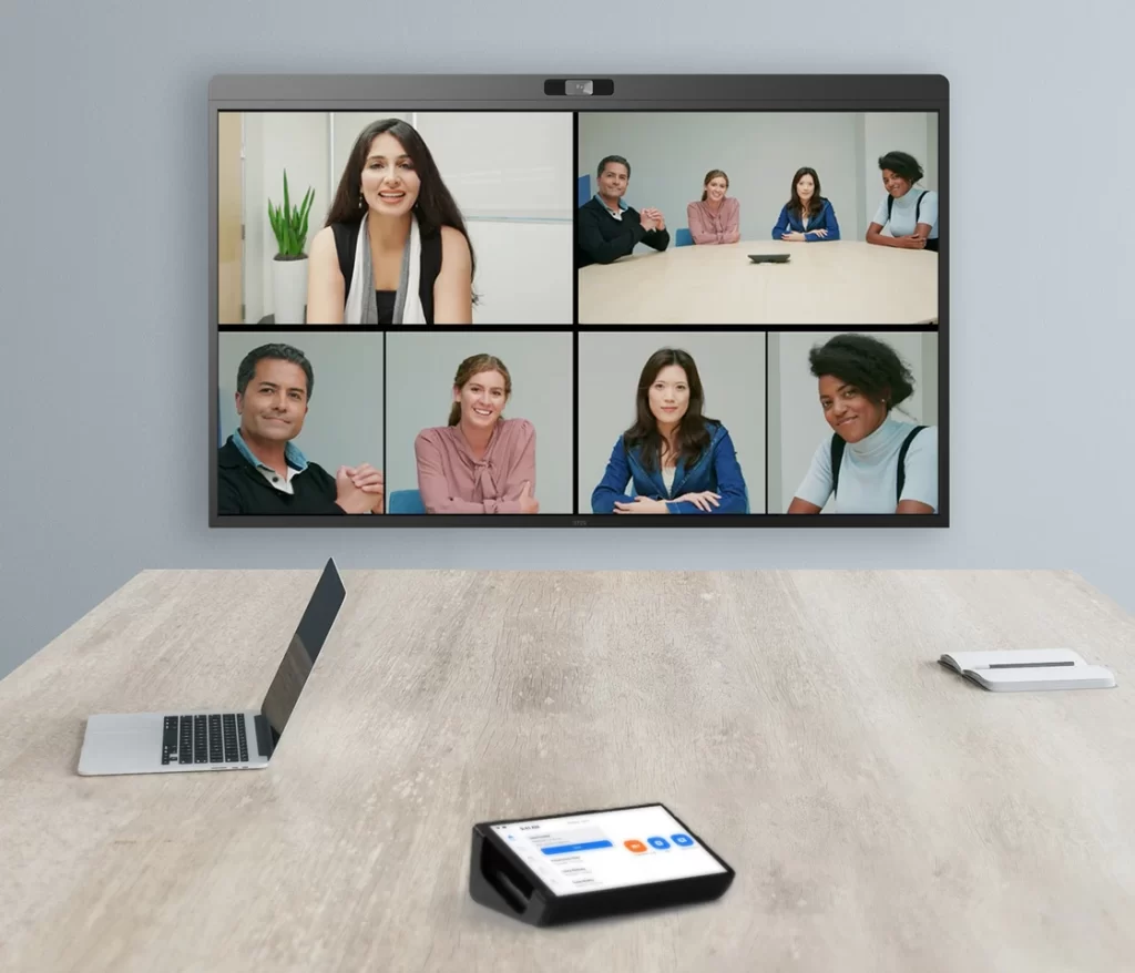 Smart Gallery shown on a D7X device